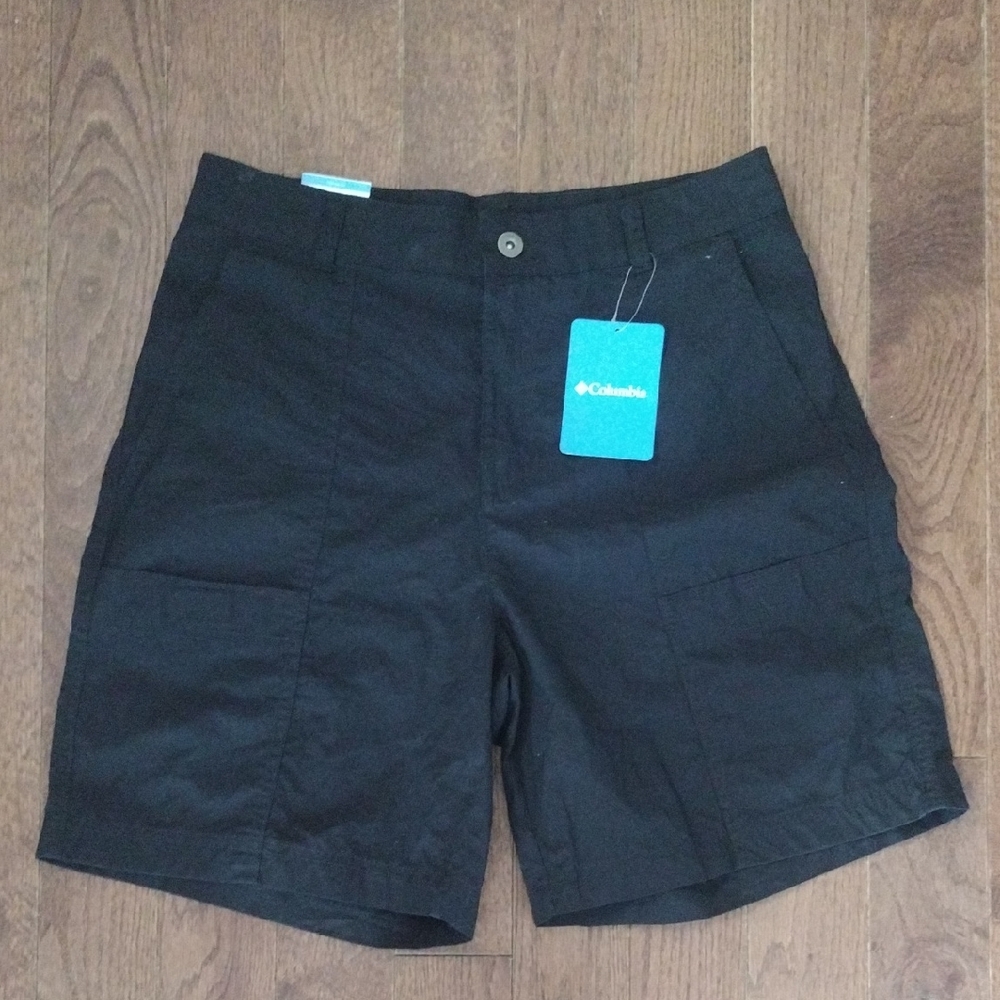 NWT Columbia  Cargo Shorts in Black